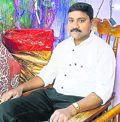పొట్టచేతబట్టుకుని వెళ్లి..