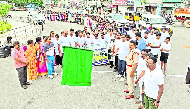 పర్యాటకాభివృద్ధికి ప్రాధాన్యం