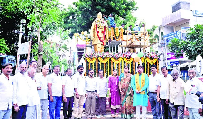 తెలంగాణ ఉద్యమానికి కొండా లక్ష్మణ్‌ స్ఫూర్తి
