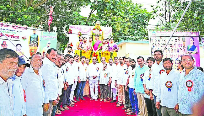 కొండా లక్ష్మణ్ త్యాగం మరువలేనిది