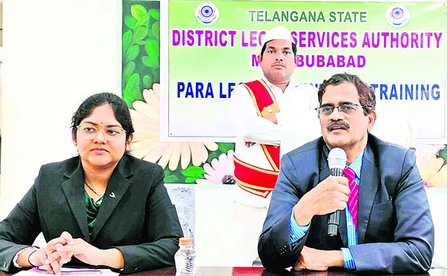 వలంటీర్లు ప్రజలకు అందుబాటులో ఉండాలి