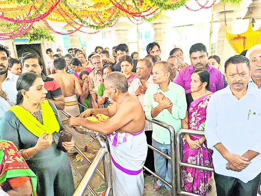 కిక్కిరిసిన గోవిందరాజులగుట్ట