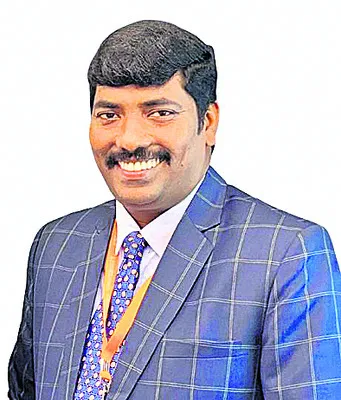 ఏయూ ప్రొఫెసర్‌ జేమ్స్‌ స్టీఫెన్‌కు అరుదైన గౌరవం 