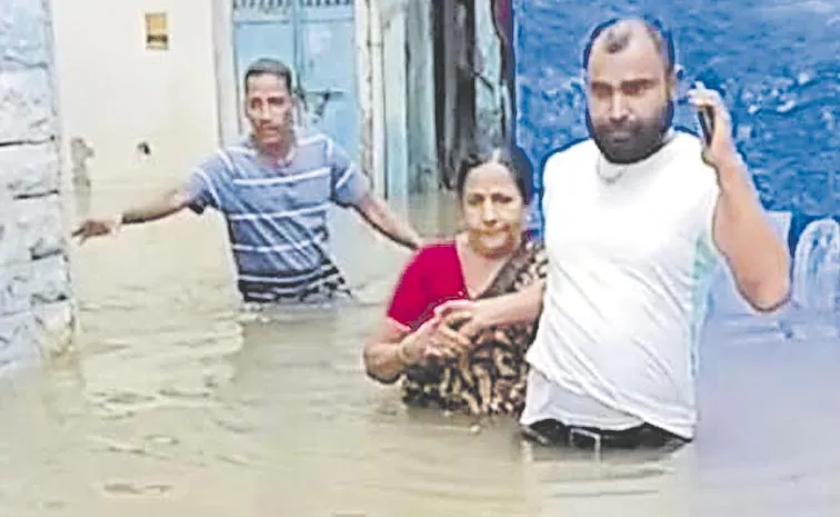 తీరం దాటిన వాయుగుండం
