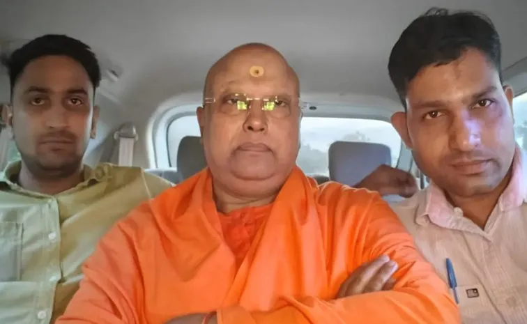 Delhi Baba Swami Chaitanyananda Arrested from Agra