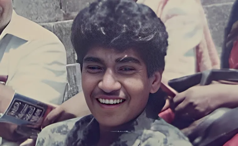 Tollywood actor Shares Teenage Pic with His Family