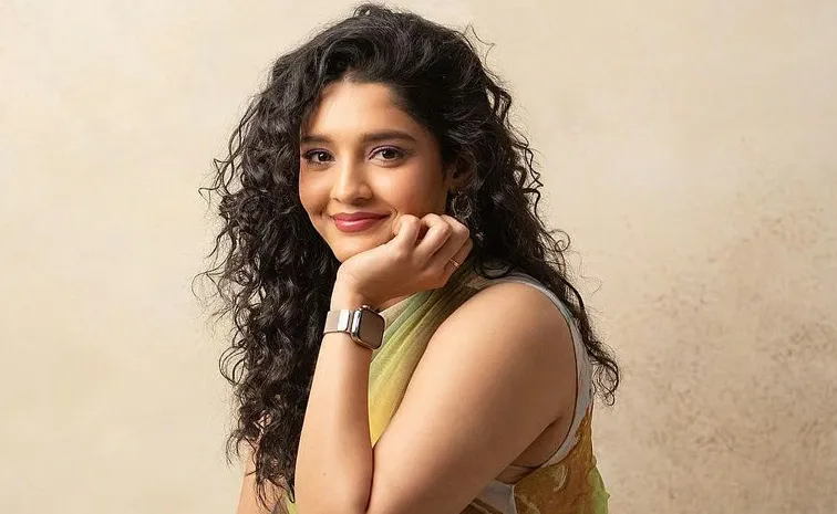 Ritika Singh Interesting Comments On Rajinikanth