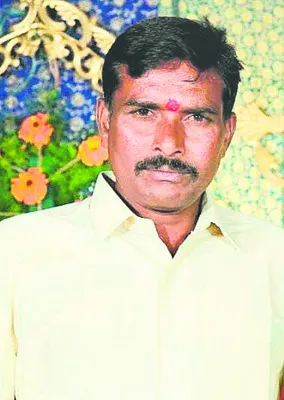 రోడ్డు ప్రమాదంలో  వ్యక్తి మృతి 