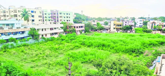 9 ఏళ్లుగా నిలిచిన రిజిస్ట్రేషన్లు