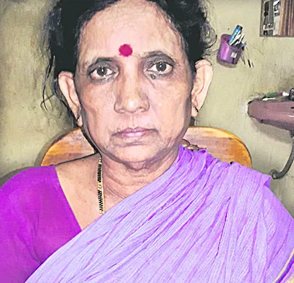 ఆదర్శంగా నిలిచిన కుటుంబం 