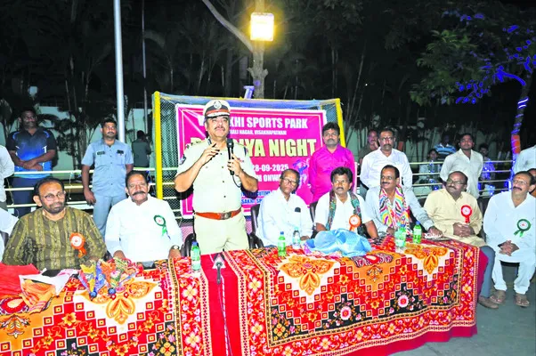 ఉత్సాహంగా దాండియా నైట్‌ 