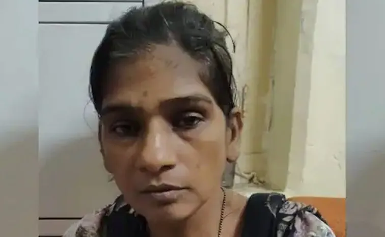 Mother Thrashes Minor Children with Chapati Roller