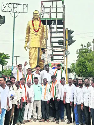 వైఎస్సార్ సేవలు నేటికీ పదిలం