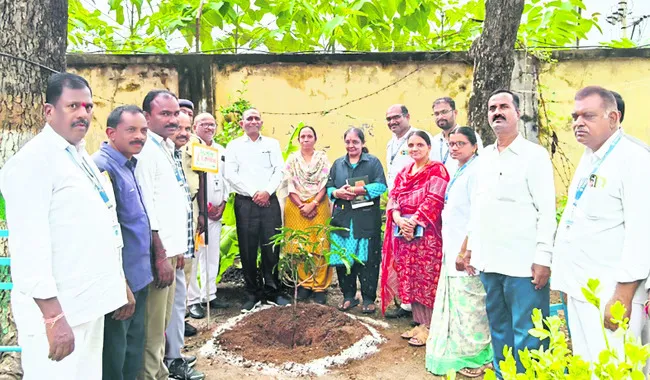 ‘మహాలక్ష్మి’ అమలులో ఇబ్బంది రానీయొద్దు