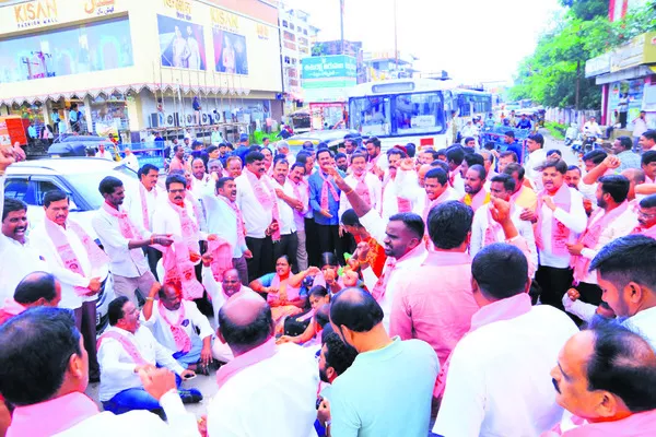 కాళేశ్వరంపై కుట్రలు చేస్తున్నారు
