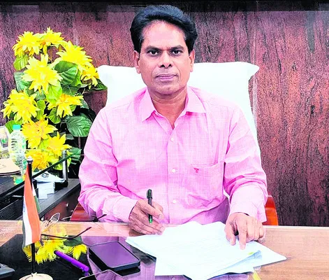 పెద్దాసుపత్రి సూపరింటెండెంట్కు పదోన్నతి