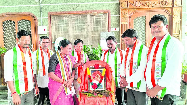 వైఎస్సార్ సేవలు చిరస్మరణీయం