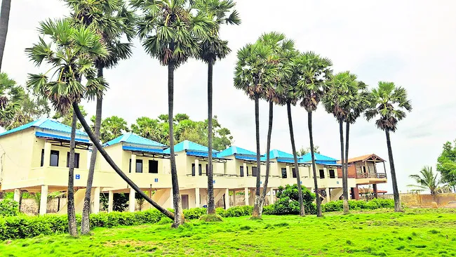 మైపాడు రిసార్ట్స్కు కరెంట్ కట్