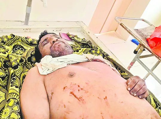 రైలు నుంచి జారిపడి వ్యక్తి మృతి