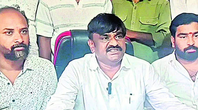 ప్రభుత్వ పాలనపై గుర్రుగా జనసైనికులు