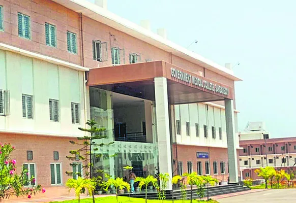 సకల హంగులతో సిద్ధం