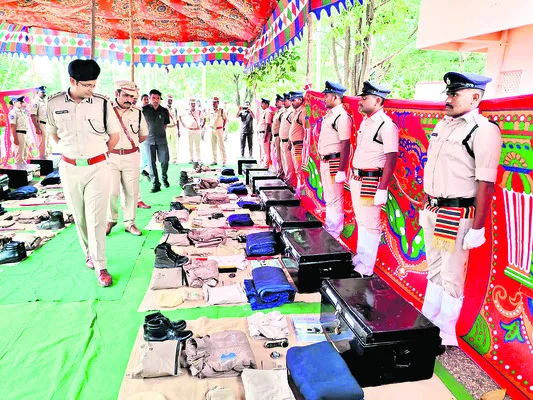 ఫిర్యాదులపై తక్షణమే స్పందించాలి