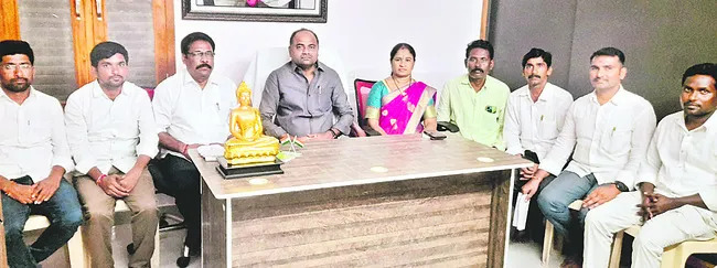 పవన్కళ్యాణ్వి అవకాశవాద రాజకీయాలు