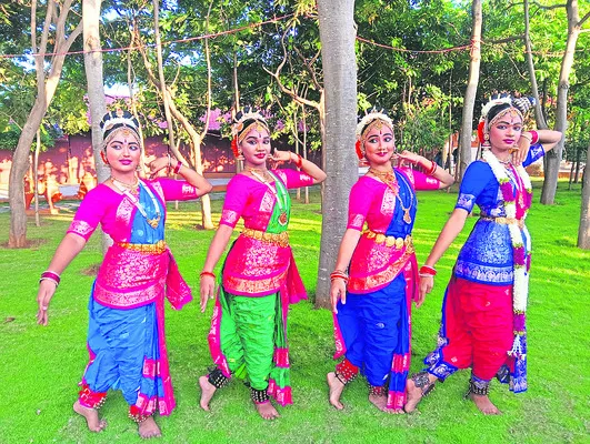 నేడు భువనగిరిలో  సద్దుల బతుకమ్మ వేడుకలు