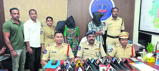 వేధించినందుకే యువకుడి హత్య