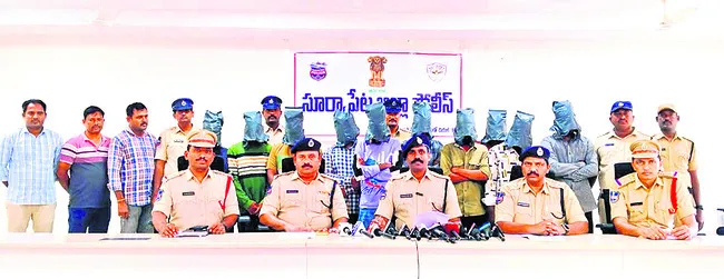 హత్య కేసులో పది మంది అరెస్ట్‌
