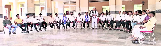 పింఛన్లను తక్షణమే పెంచాలి