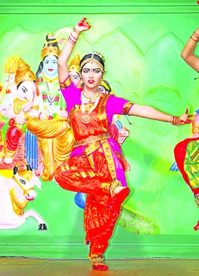 గజ్జె కట్టిన డాక్టరమ్మ 