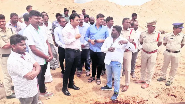 ఇసుక రవాణాలో ఎలాంటి సమస్యలు రానివ్వొద్దు