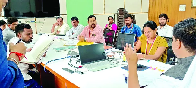 గ్రామాలకు రక్షిత తాగునీరు అందించండి