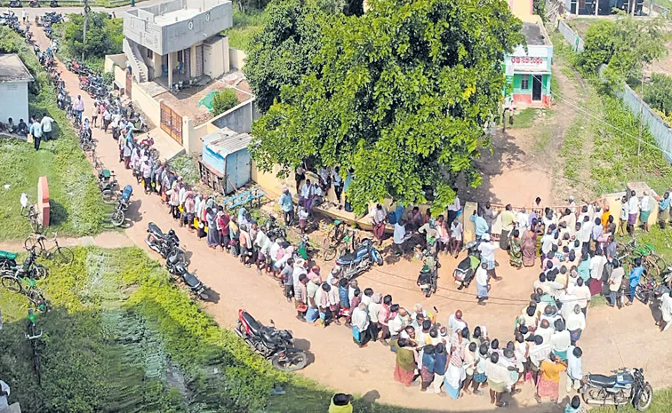 Farmers facing hardship due to severe shortage of urea in Andhra Pradesh