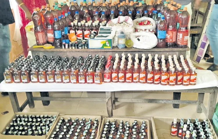 Fake liquor manufacturing in Avalingi Srikakulam district