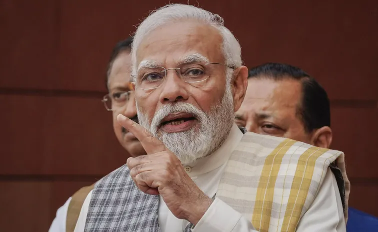 PM Modi addresses the nation over GST