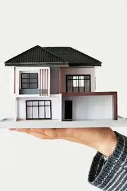 Finfluencer Advises Against Buying A Home In Indian Metros