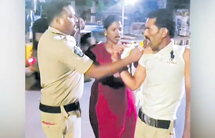 Two constables clash on the road