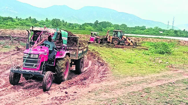 దర్జాగా కబ్జా
