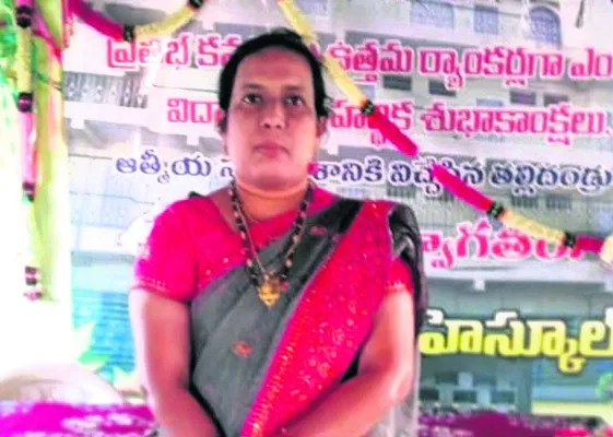 ప్రైవేటు టీచర్లకూ అవార్డులు ఇవ్వాలి

