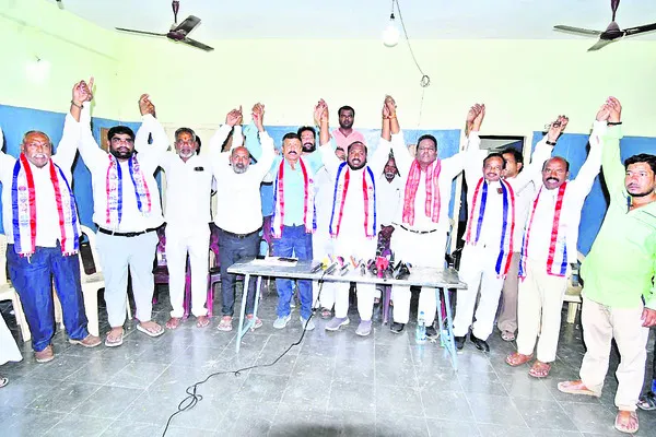 లక్ష మందితో బీసీ సింహగర్జన 