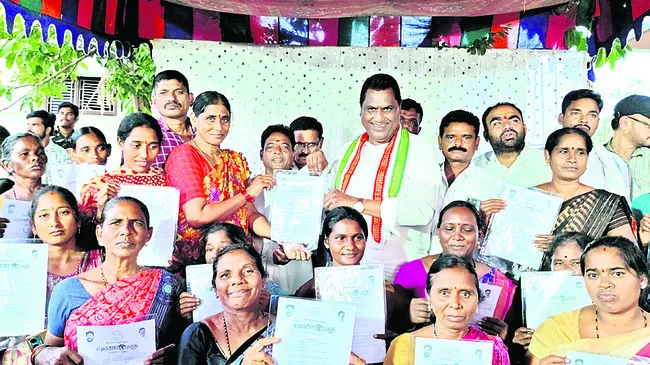 ● మంత్రి అడ్లూరి లక్ష్మణ్కుమార్ ● లబ్ధిదారులకు ప్రొసీ