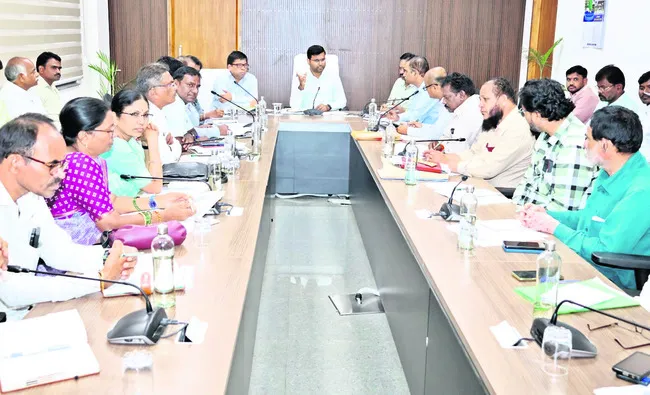 డబుల్ బెడ్రూం ఇళ్ల పంపిణీకి సర్వం సిద్ధం
