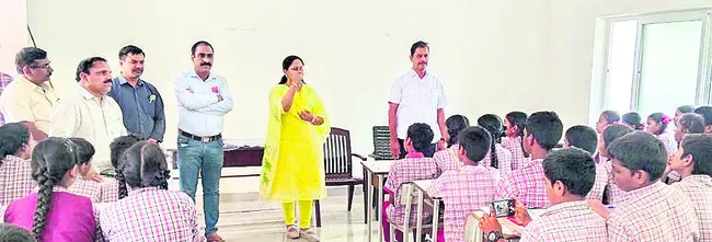 13న జ