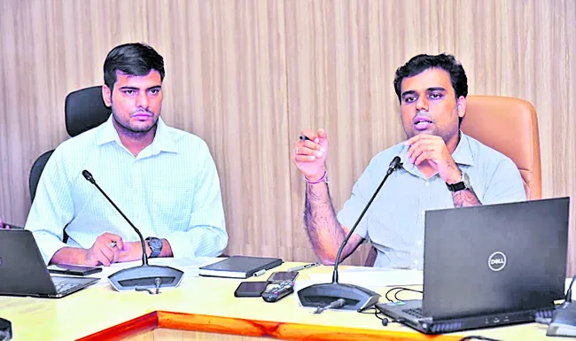 ఈ–క్రాప్‌ ఆధారంగానే యూరియా 