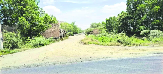 ప్రభుత్వ భూముల్లో అక్రమ మైనింగ్‌పై హైకోర్టు కొరడా 