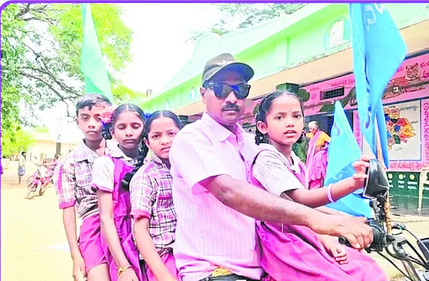●రాష్ట్రస్థాయి ఉత్తమ ఉపాధ్యాయుడిగా సుధాకర్‌