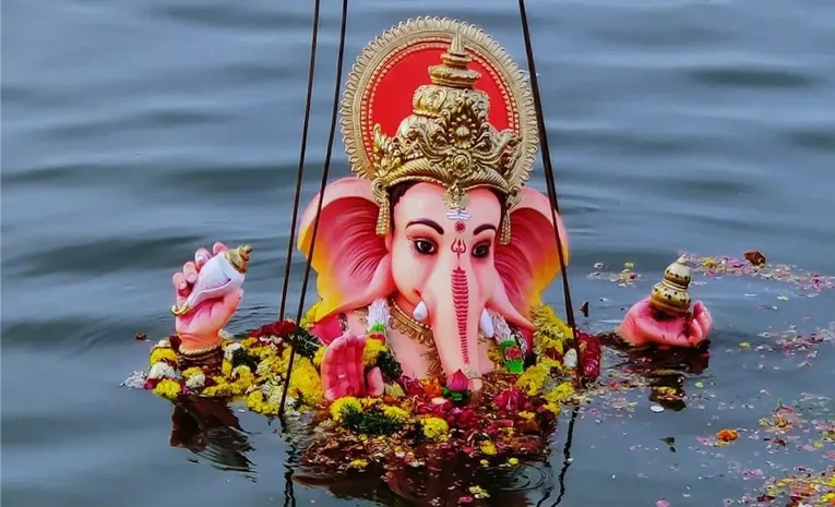 Ganesh idol immersion at Hussain Sagar Lake