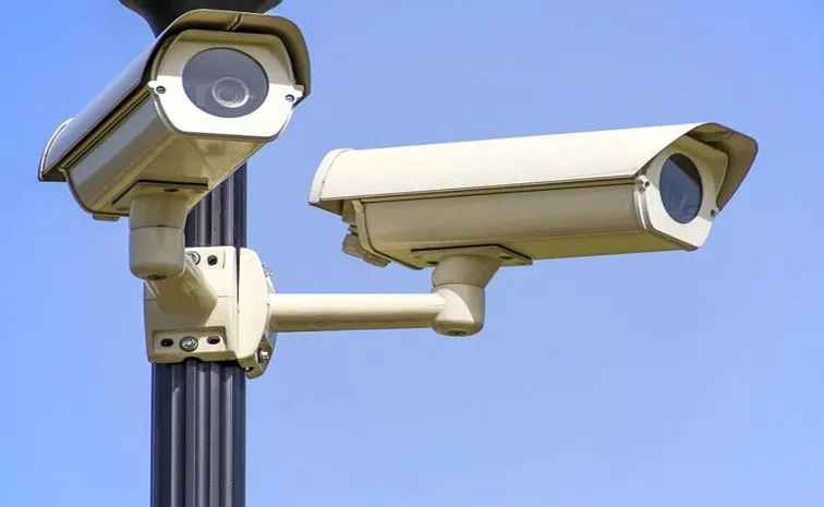 Supreme Court directs suo motu PIL on lack of functional CCTVs in police stations